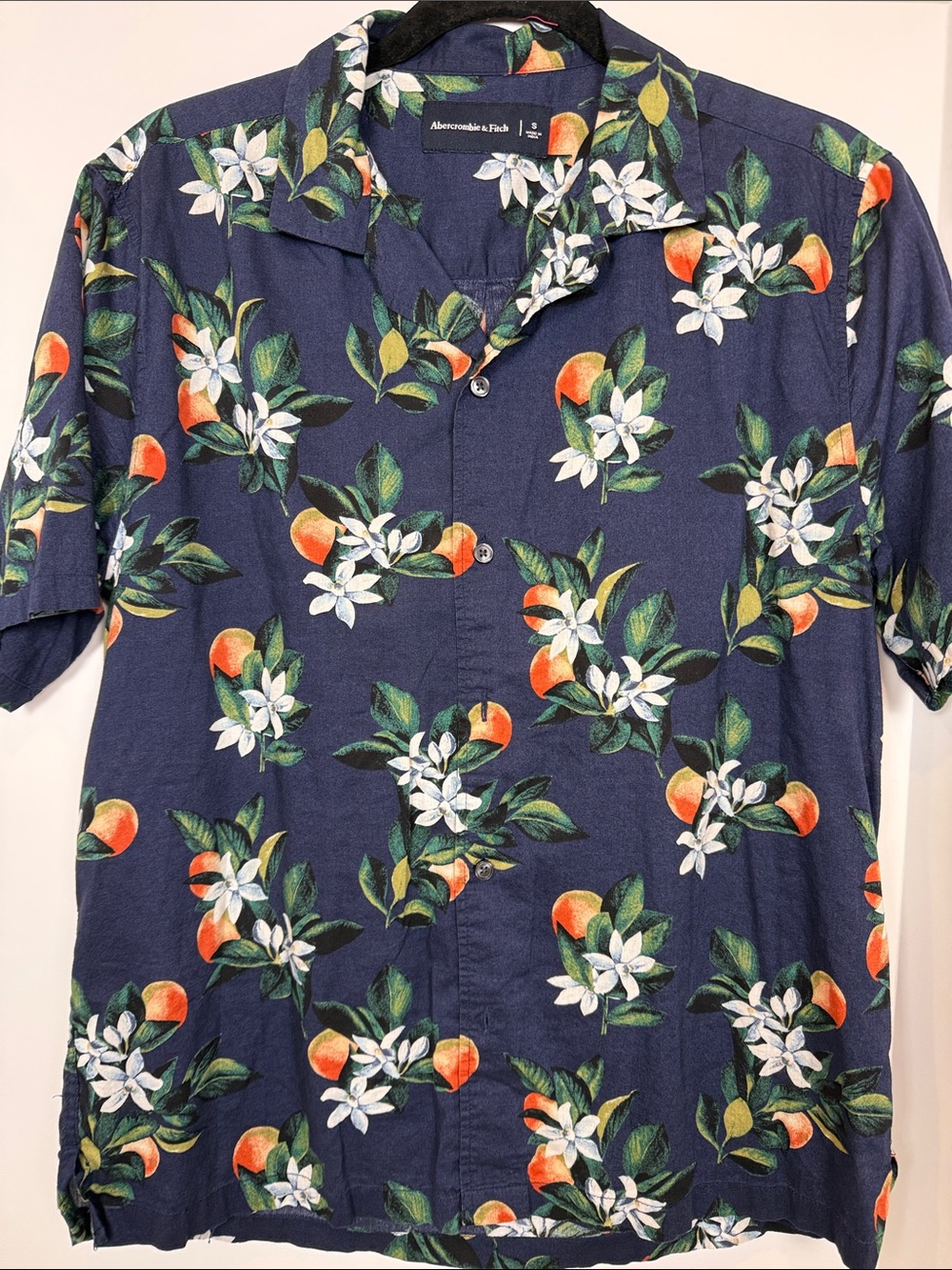 Abercrombie & Fitch Citrus Floral Resort Shirt Navy Small EUC